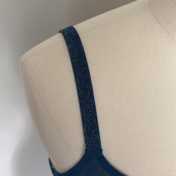 Victoria’s Secret Lined Perfect Coverage Bra Shimmer Blue Convertible Straps - Picture 3 of 11